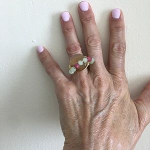 Gold plated ring with crystals and agate stone
